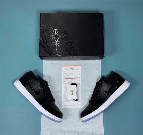 Air jordan low - space, jam